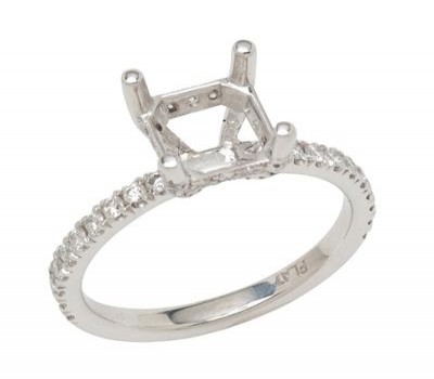 Platinum Engagement Ring With Round Diamonds