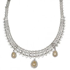 18K White Gold Necklace With Pear Shaped Diamond Drops